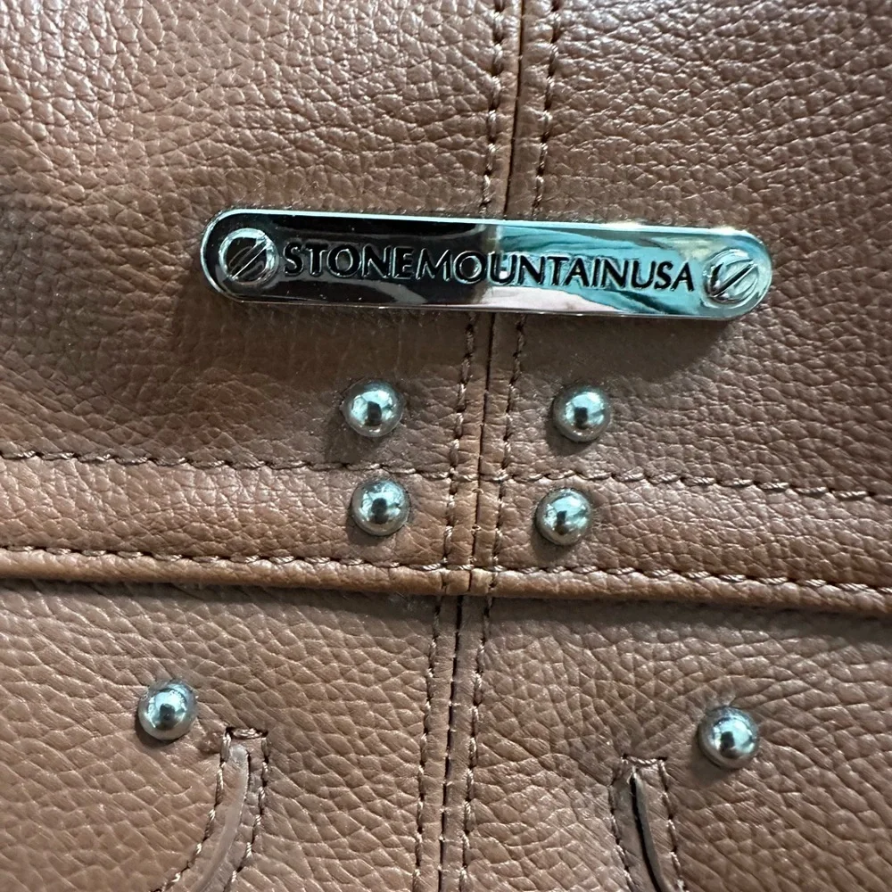 New without tags Stone Mountain Tan Leather Shoulder Bag - Picture 9 of 12